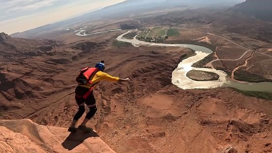 He Almost Fell to His Death During This Wingsuit Jump