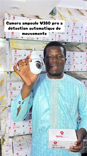 Vous avez une boutique, une maison, un bureau, un magasin ? Vous voulez avoir un œil sur vos biens en étant loin depuis votre téléphone ? Vous voulez un appareil de vidéosurveillance non encombrant et durable ? Alors cette caméra ampoule rotative à détection automatique de mouvement est faite pour vous. Accessible sur téléphone via l’application V380 pro - vidéo nette - audio bidirectionnelle - suivi de mouvements. KADER AFRICA MARKET GROUP, la référence de la qualité à moindre coût #kaderafrica
