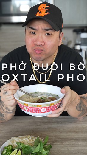 twelve hour oxtail pho / phở đuôi bò?! i can’t believe it’s taken me this long to drop a beef pho recipe to be honest. But this is the first of many, stay tuned for upcoming recipes for northern pho, brisket pho, pho dac biet and mooooore. ingredients below, full recipe on my blog! https://feedthepudge.com/twelve-hour-oxtail-pho-pho-duoi-bo/ broth: oxtails yellow onion ginger daikon fish sauce MSG rock sugar spice bag: cloves star anise cinnamon stick cardamom pod coriander seeds fennel seeds ga