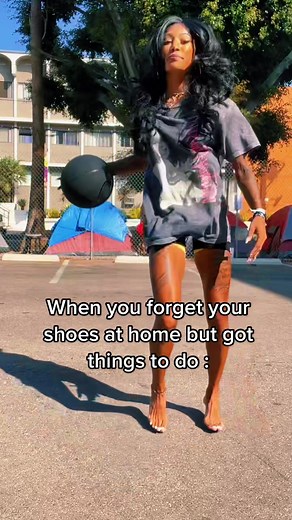 Barefoot Hooper Dribbles on Beat - No Shoes Challenge