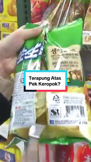 Pelajar Korea Terapung di Sungai dengan Keropok