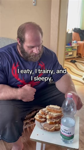 Those sandwiches are very tasty. - Code: SMAEV1 for all @BuckedUp supplements! - #gymbro #andreysmaev #bulking #bodybuilding #trending