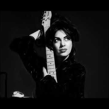 Hazy shade of Winter- Susanna Hoffs (live Cleveland 1997)