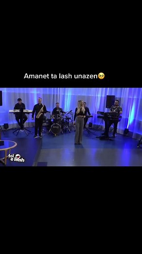 Live Musical Performance with Talented Female Singer