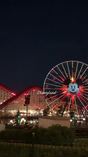 🎢🍭✨#disneyland #ca #disneylandpark #anahiem #amusementpark