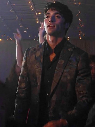 invisible strings é tao deleees 🥹 #redwhiteandroyalblue #vermelhobrancoesangueazul #movie #henryandalex #vbsaedit #foryou #taylorswift #invisiblestring