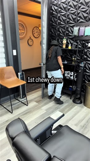 Expert Barbering Techniques for Locs and Fades