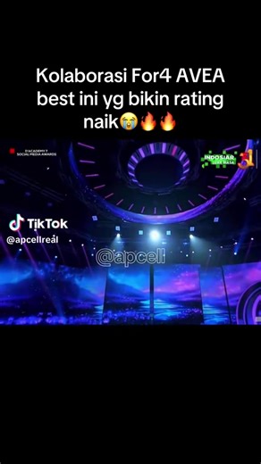 Penghargaan Selebriti Sosmed: Menunggu dan Kolaborasi