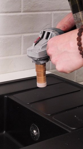 128K views · 264 reactions | DIY Glass Cleaner In A Minute! | Crafty School | Facebook