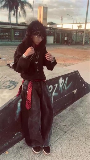 Alternative Outfit Ideas: Swag Fashion Looks for #fypシ