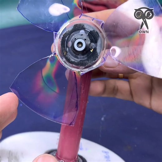 233K views · 875 reactions | Useful incredible work with old cd cassette innovative way | Creative Own | Facebook