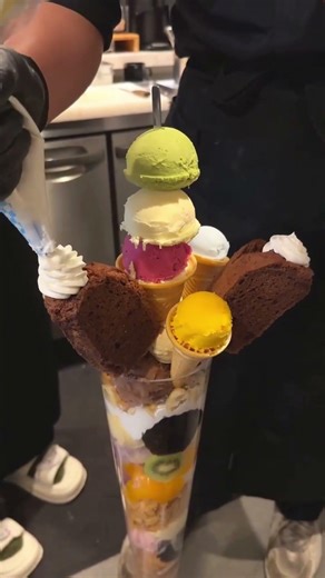 $100 Ice Cream Tower Challenge 😱🍨