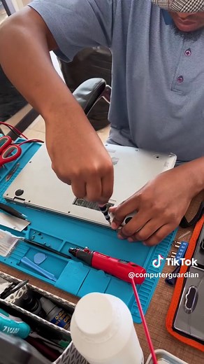 We Revive Laptops with Top-Quality Repairs! 💻✨ Successfully repaired this laptops broken hinges, restoring them to their prime. Your tech deserves the best care, and We here to deliver! 🛠️💼 #computerguardian #SAMA28 #laptops #fypシ #QualityRepairs #TechCare #trending #southafrica