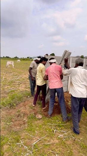 This is how compound readymade precast column is stiffened by labour#compoundwall