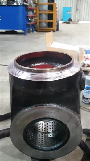 How we test cylinder parts for cracks! 💢 #dyetest #dyepenetrant #cylinder #hydraulic #workshop #engineering #asmr | Cutting Edge Engineering Australia