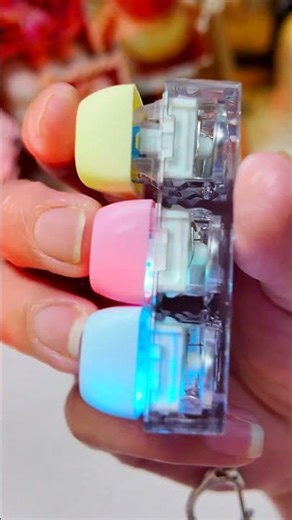 ⌨️ Finger Keyboard Mechanical Keys Fidget Keychain – Stress Relief & Decompression Toy 😌