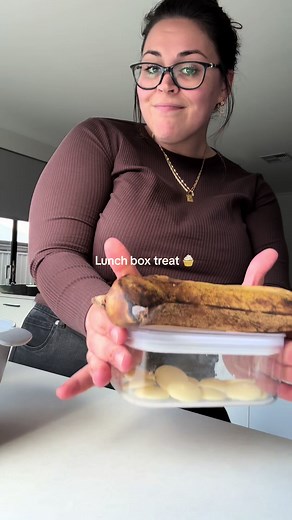 Tasty and Fresh Banana & White Choc Pikelets Recipe