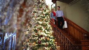 Eureka Springs is your extraordinary holiday escape. Make plans today to spend time with us during the Christmas season. | Eureka Springs, Arkansas