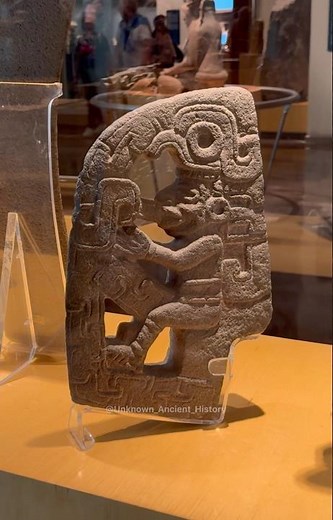 Olmec Astronaut/Observer artifact (Close up)