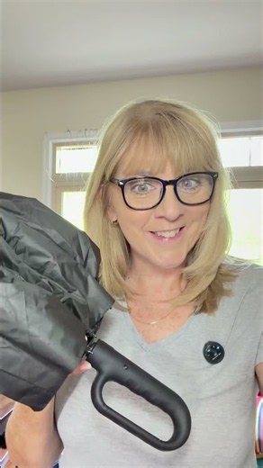 Strongest Travel Umbrella You've Ever Seen, Cool Features