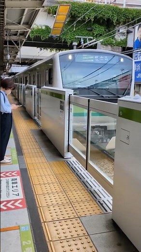 【JR横浜線入線シーン】JR新横浜駅「根岸線直通桜木町行」5月7日 JR東日本 横浜観光 横浜市港北区