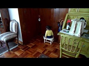 Nina haciendo berrinche