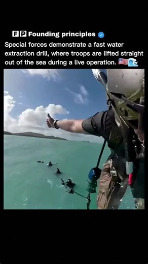 Insane Water Extraction by Special Forces 🇺🇸🌊#soldier #SpecialForces#USMilitary#CombatRescue