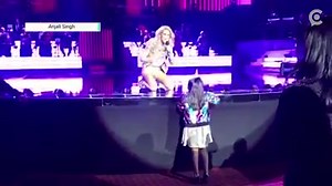 A 7-year-old girl sang at a Céline Dion show at Caesars Palace in #LasVegas, and the singer asked for her autograph. https://cir.ca/2TPPVux | The National Desk - TND