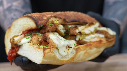 I made my all-time favorite chicken parm sandwich - the homemade marinara made all the difference
