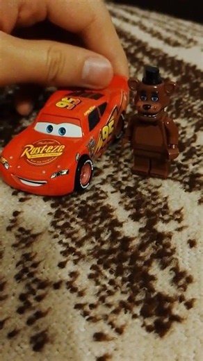 Freddy en McQueen land #cars #fivenightsatfreddys #fnaf