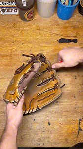 104K views · 2K reactions | Rawlings 諾tip Mod. Trapeze sent in from Cameron, he wanted some orange peel laces in this one, with also a heel pad thinning! 酪 this color compliments the glove so well! Thank you Cameron! 李欄 #asmr The Glove Lab A&J’s Leather Care | Glove Reviver | Facebook