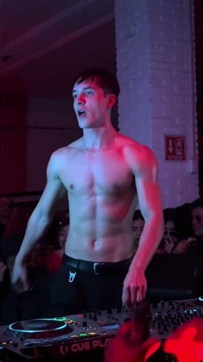 Cristóbal Pesce at MACHINE in Puebla