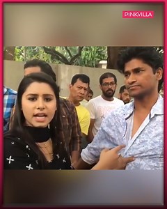 Standing up for herself! Actress Aman Sandhu slapped director Deepak Mishra in a 2-year-old viral video after he asked her to compromise, exposing the dark side of the industry. His shocking confession in front of the media has sparked widespread applause for Aman’s bravery. Watch the viral video and witness her powerful stand! 💥🙌 #AmanSandhu #CastingCouch #Courage #BollywoodControversy #throwback #pinkvilla #viral #trending | PinkVilla