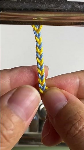 4 Strand Flat Braid Fishtail Slow Tutorial
