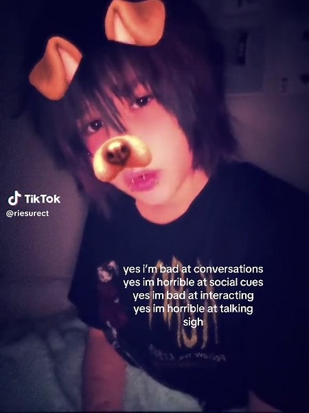 Navigating Social Interactions as Genderfluid Individuals