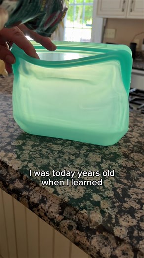 7.3M views · 31K reactions | Easiest popcorn ever! #cookinghack #cookinghacks #cookingtips #hacks #viralvideo | Live Composed | Facebook