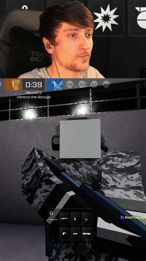 Roblox Gaming Chaos: From Missed Shots to Epic Defense #shorts