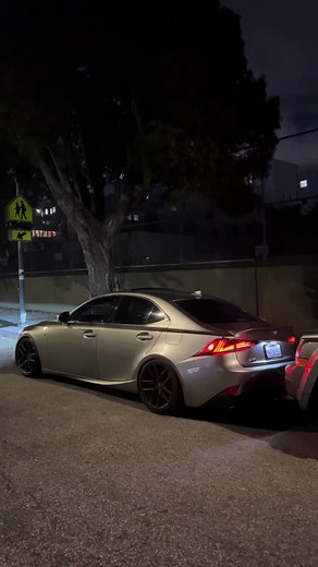 Lexus IS350: Crash Test, Transmission Leak & Interior Highlights