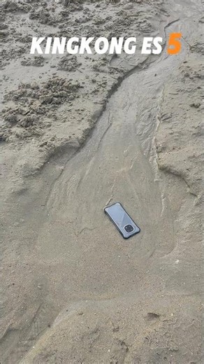 🌊 Built for Every Beach Adventure#CUBOT #KINGKONGES5 #BeachLife #OutdoorAdventure #RuggedPhone