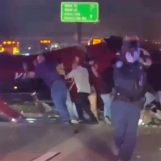 North American Rescue | Be the difference 🙏🏼🫡💪🏼 @hoist_operators_union Multiple motorists immediately sprang into action last night (6 OCT) to assist firefighters... | Instagram
