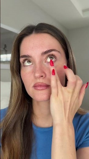 This Eye Cream Targets Puffiness, Dark Circles & Fine Lines