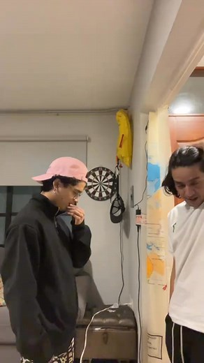 160K views · 8.1K reactions | Piedra, papel o cachetada. Quién creen que gane?  | Harold Azuara | Facebook