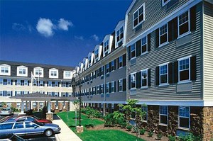 Maple Tree Manor Celebrates 10th Anniversary