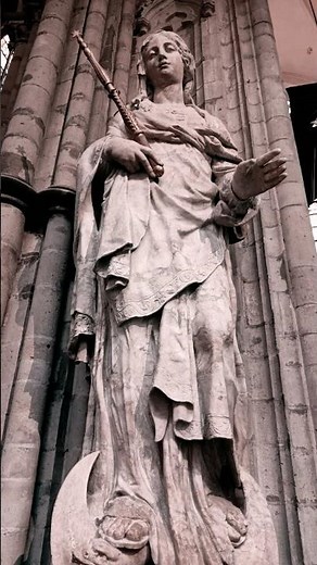 Discover the Beauty and Intricacy of Gothic Sculptures | Amazing Gothic Art #shorts #chrches