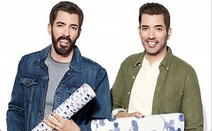 How to Apply Peel and Stick Wallpaper