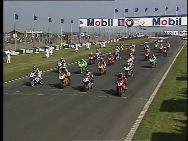 BSB 2000 British Superbike - Donington Park - Race 2