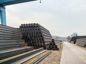 [Hot Item] Carbon Steel Sheet Piles Z Type Hot Rolled U Type Sheet Pile for Tide Walls, Breakwaters, Retaining Walls