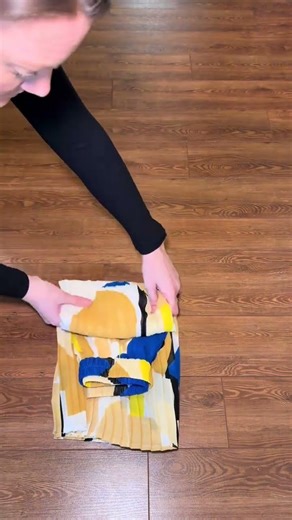 How to fold long & short skirts in the KonMari style