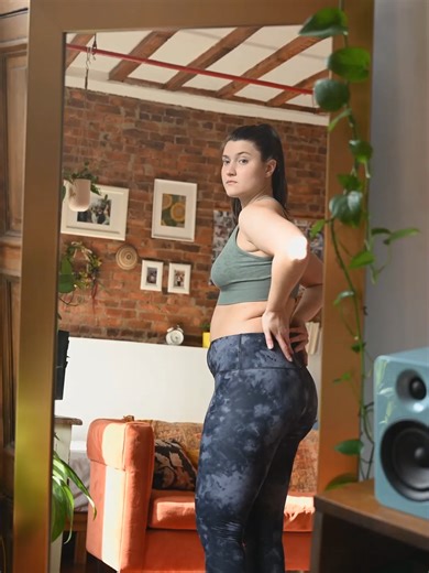 ツァラトゥストラはこう語った（フリードリヒ・ニーチェ）解説 神の死を告げる預言者ツァラトゥストラの語りは、既存の道徳を打ち砕き、人間の超克を促す。 永劫回帰と超人の思想を通して、生の肯定とは何かを問い、主体的に価値を創造する勇気を読者に迫る。#小説紹介 #おすすめの本 #本の紹介