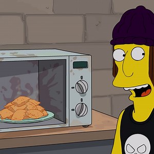 Carb loading with pizza rolls? These guys clearly know what they’re doing. 💪 | The Simpsons
